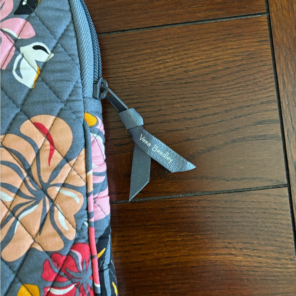 VERA BRADLEY 🩷🩶💚 Coastal Paradise Laptop Sleeve/case - Picture 4 of 6